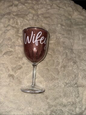 Party City Brand new- Wifey Glitter Rose Gold Wine Glass plastic*